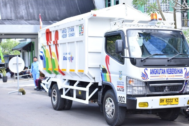 Tuntaskan Permasalahan Persampahan, Pemkot Jambi Launching Armada Pengangkut Sampah Berbasis Digital