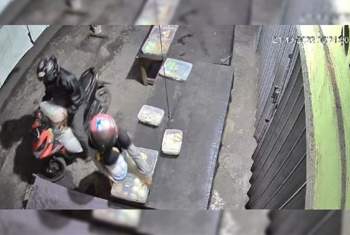 Parah Ini... Suami Isteri Bawa Bayi Curi Ratusan Kue