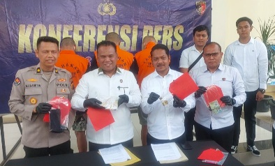 Kawanan Pelaku Pengepul  EMAS Ilegal 1,7 Kg Ditangkap Subdit Tipidter Polda Jambi