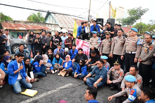 Wakapolda Jambi Duduk Bersama Pendemo, Tegaskan Komitmen Transparasi dan Penegakan Hukum